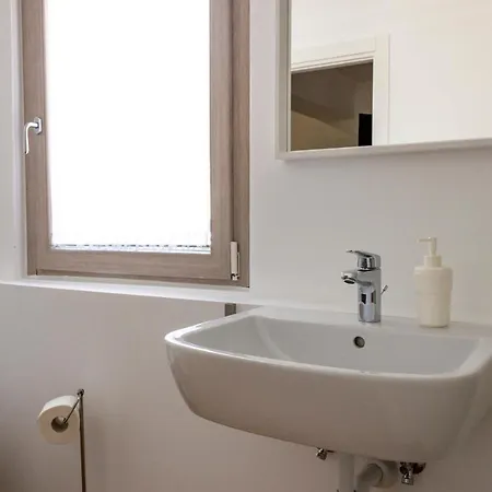 Canton Del Gallo Guest house Padova
