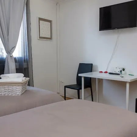 Canton Del Gallo Guest house *