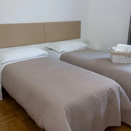 Guest house Canton Del Gallo