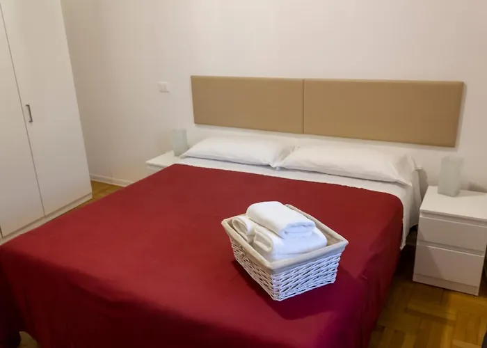 Canton Del Gallo 3*